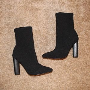 Beautiful LIKE NEW Booties!